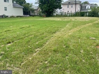 222 Lafayette Ave, Trenton, NJ 08610