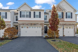 4384 Lenni Cir, Emmaus, PA 18049