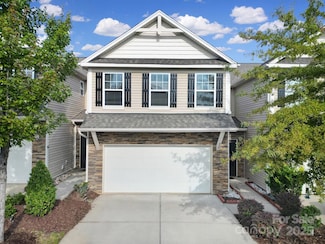 832 Summerlake Dr, Fort Mill, SC 29715