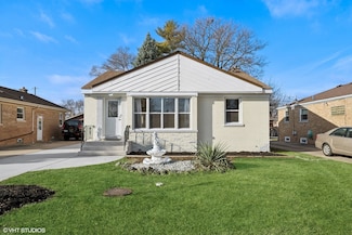 8026 N Elmore St, Niles, IL 60714