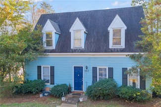 923 Madden Bridge Rd, Central, SC 29630