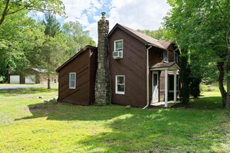 1068 Church Rd, Saugerties, NY 12477