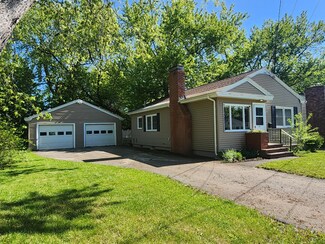 51 Francis St, Waterville, ME 04901