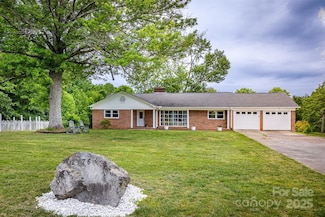 2176 Tomlinson Loop, Connelly Springs, NC 28612