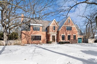 599 Woodlawn Ave, Glencoe, IL 60022