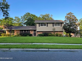 732 Canterbury Dr, Biloxi, MS 39532