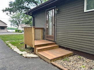8850 E Mallard Ln, Wilmington, IL 60481
