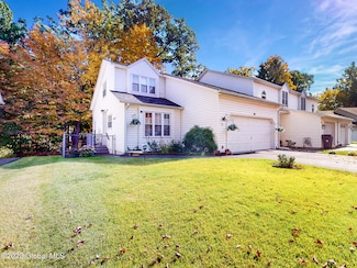73 Woodside Dr, Albany, NY 12208