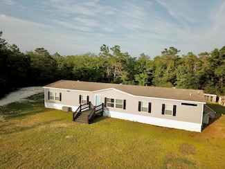 61 Kings Ct, Defuniak Springs, FL 32433