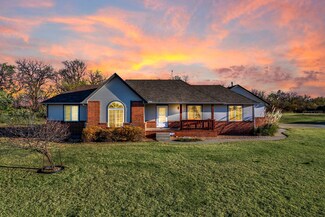 301 W 93rd St N, Valley Center, KS 67147