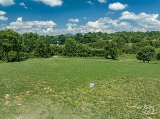 206 Soapstone Trail Unit 69, Mills River, NC 28759