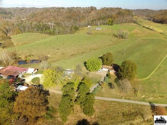 1600 Newmans Branch, Milton, WV 25541