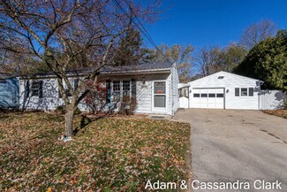 501 Netherfield St NW, Comstock Park, MI 49321