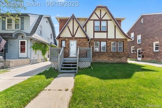 243 2nd St, Wyandotte, MI 48192