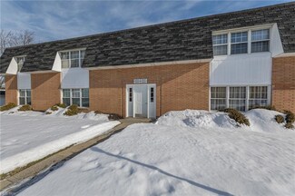 6927 N Parkway Dr Unit E6927, Middleburg Heights, OH 44130