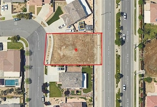 7028 Citrus Ave, Fontana, CA 92336
