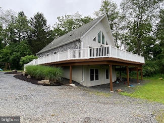 390 Summer Hill Rd, Schuylkill Haven, PA 17972