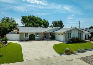 12708 Lazard St, Sylmar, CA 91342