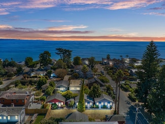 202 Hollister Ave, Capitola, CA 95010