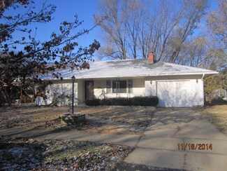 2511 Wyoming Dr, Rockford, IL 61108