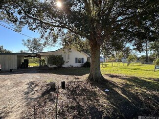 319 Dantin St, Raceland, LA 70394