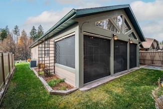 153 Oakmont Loop, Columbia Falls, MT 59912