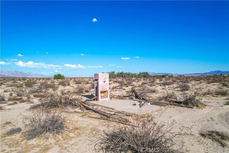 6 Pole Line Rd, Twentynine Palms, CA 92277
