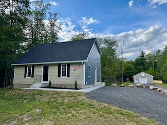 27 Popple Camp Rd, Petersham, MA 01366