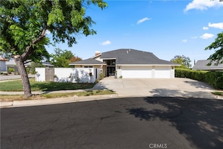 2040 Cape Cod Ct, Claremont, CA 91711