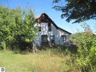 10238 19 Mile Rd, Marion, MI 49665