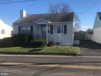 386 E 6th St, Red Hill, PA 18076