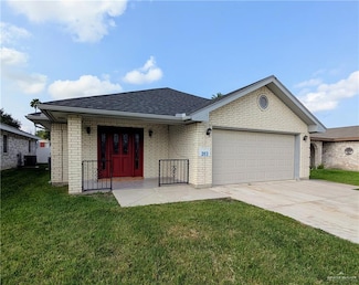 203 Green Gate Cir N, Palmview, TX 78572