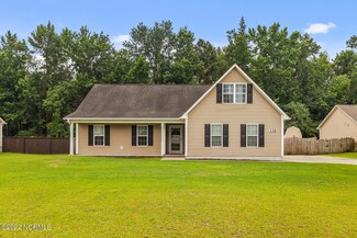 118 Christy Dr, Beulaville, NC 28518