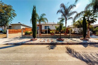 8900 Greenbush Ave, Arleta, CA 91331