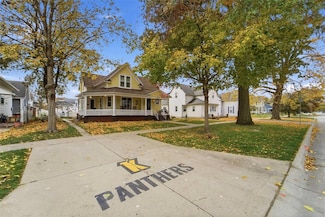 406 W Main St, Knoxville, IA 50138