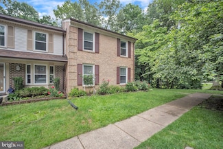 6285 Rathlin Dr, Springfield, VA 22152