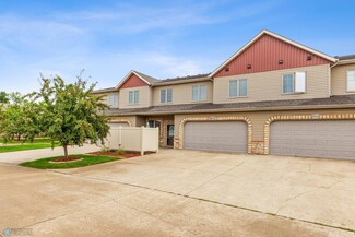 496 19th Ave W Unit C, West Fargo, ND 58078