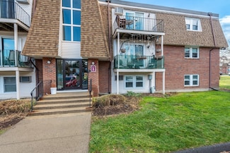 80 Damon Rd Unit 5104, Northampton, MA 01060