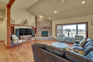 N1657 Carlin Rd, Fort Atkinson, WI 53538