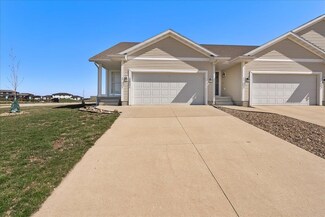 4802 Algonquin Dr Unit 1, Cedar Falls, IA 50613