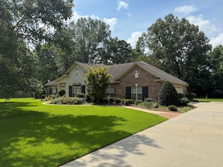 1609 Clearview Cir, Columbia, MS 39429