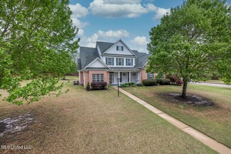 597 Shadow View Dr, Hernando, MS 38632