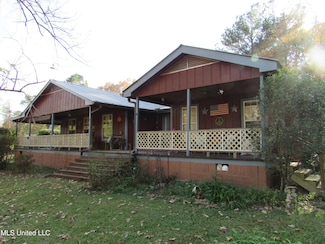 131 Fox Run Rd, Canton, MS 39046