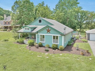 21440 S Hillside Rd, Frankfort, IL 60423