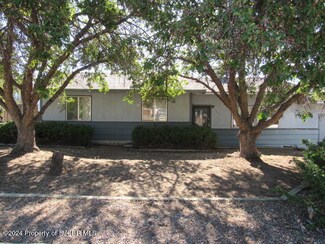 324 Arnold Dr, Aztec, NM 87410