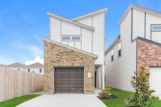 15258 Estrella W, Houston, TX 77073