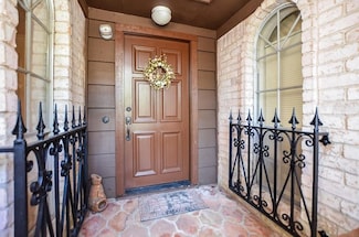 9719 Lawngate Dr, Houston, TX 77080