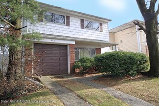 493 Mountainview Ave, Staten Island, NY 10314
