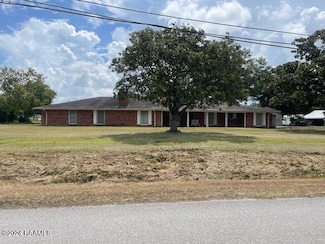 105 S 1st St, Gueydan, LA 70542