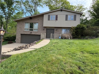 1819 Edward Dr, South Park, PA 15129